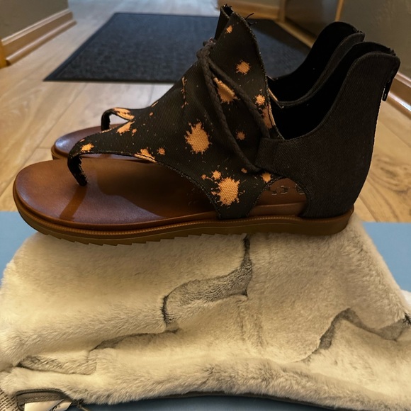 Very G - Zipper Back Sandals - Angelika Bleach Splatter - Size 11 - New - Picture 2 of 4